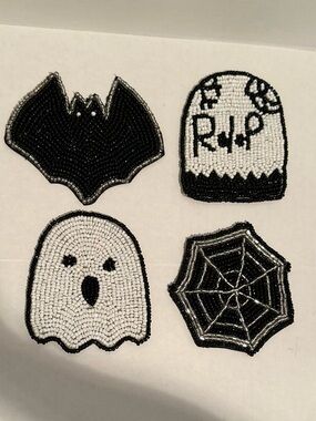 Tiramisu NWT 4Pk RIP Assorted Halloween Beaded Coasters